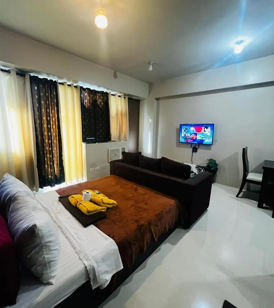 One Palm Tree Villas Condominium - Studio 10Th-A Fl With Balcony - Across Terminal 3 Airport Manila